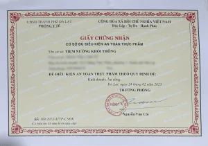 Tiệm nướng Khói Thông Đà Lạt, Tiệm nướng view rừng thông Đà Lạt