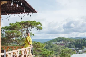 Tiệm nướng Khói Thông Đà Lạt, Tiệm nướng view rừng thông Đà Lạt, gà nướng cơm lam, lẩu cá tầm