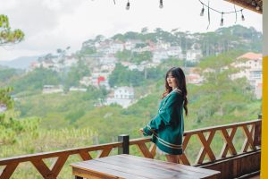 Tiệm nướng Khói Thông Đà Lạt, Tiệm nướng view rừng thông Đà Lạt, gà nướng cơm lam, lẩu cá tầm