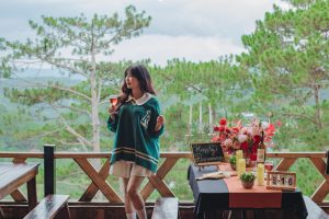 Tiệm nướng Khói Thông Đà Lạt, Tiệm nướng view rừng thông Đà Lạt, gà nướng cơm lam, lẩu cá tầm