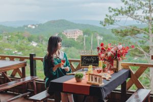 Tiệm nướng Khói Thông Đà Lạt, Tiệm nướng view rừng thông Đà Lạt, gà nướng cơm lam, lẩu cá tầm